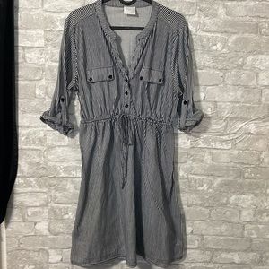 Stretchy Dress Navy blue & White